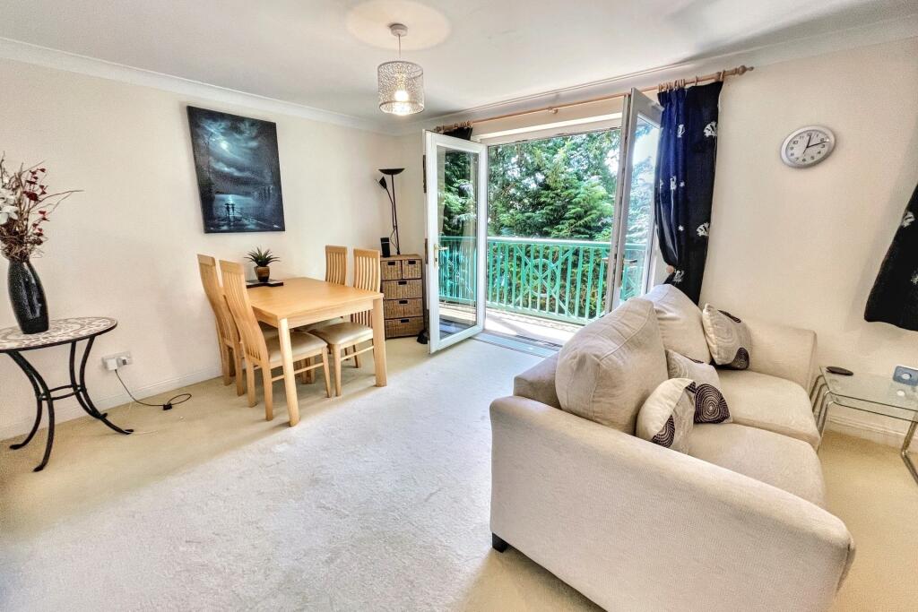 2-bed flat on Bournemouth, £215,000