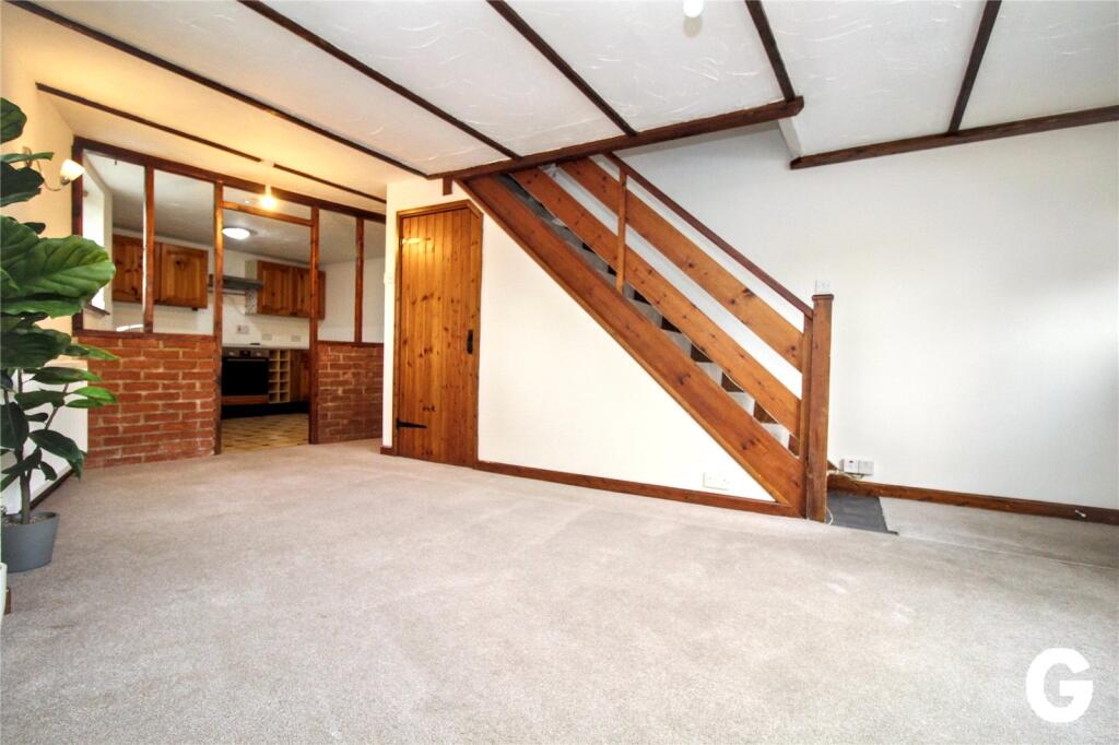 Kingsburys Lane, Ringwood, Hampshire, BH24 photo 4