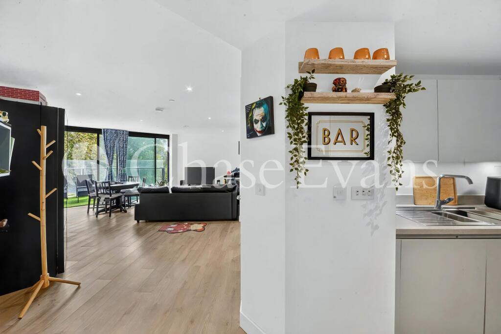 Apartment in London - More