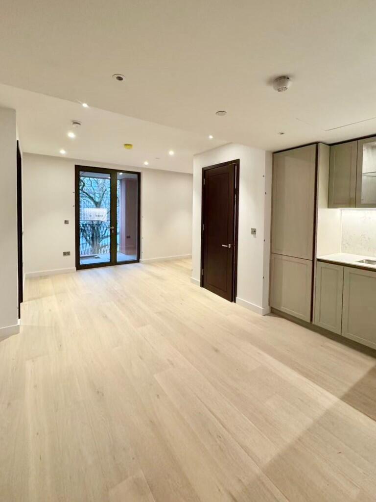Main image of property: Edgware Road, London, W2