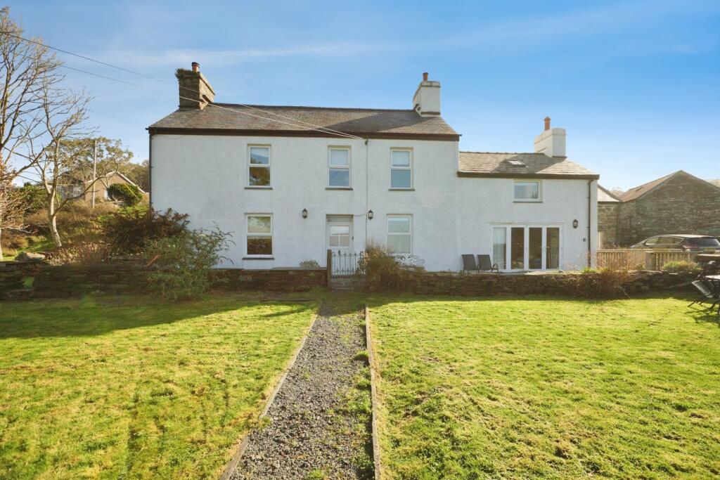 Main image of property:  Talsarnau, LL47