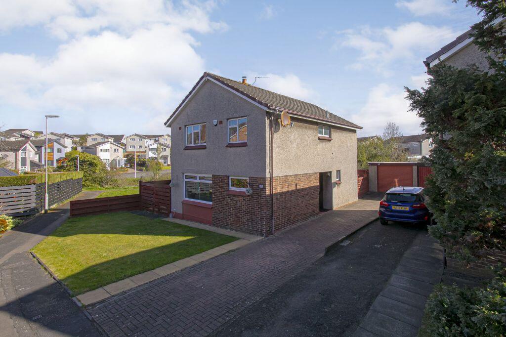 Main image of property: 21 Heather Grove, Dunfermline, KY11 8DB
