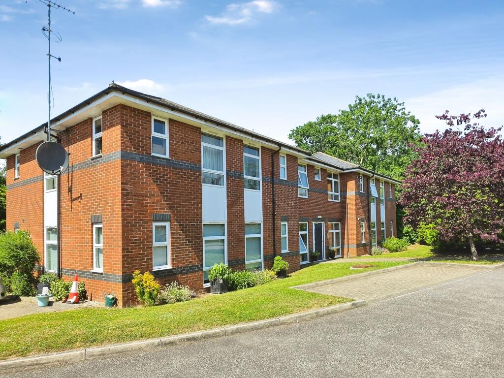 Main image of property: Wrecclesham, Farnham