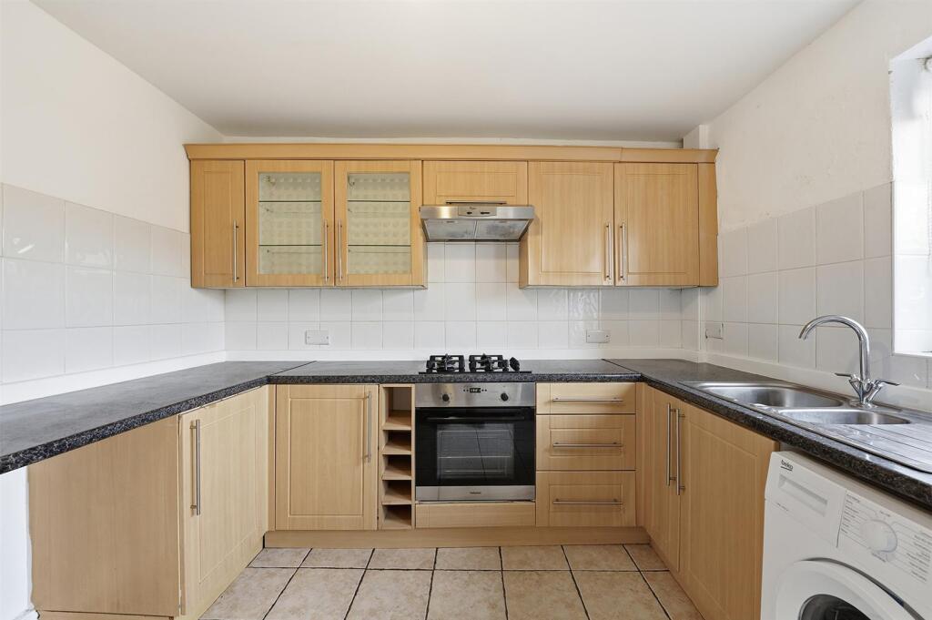 House in Macclesfield, Moss Rose - More