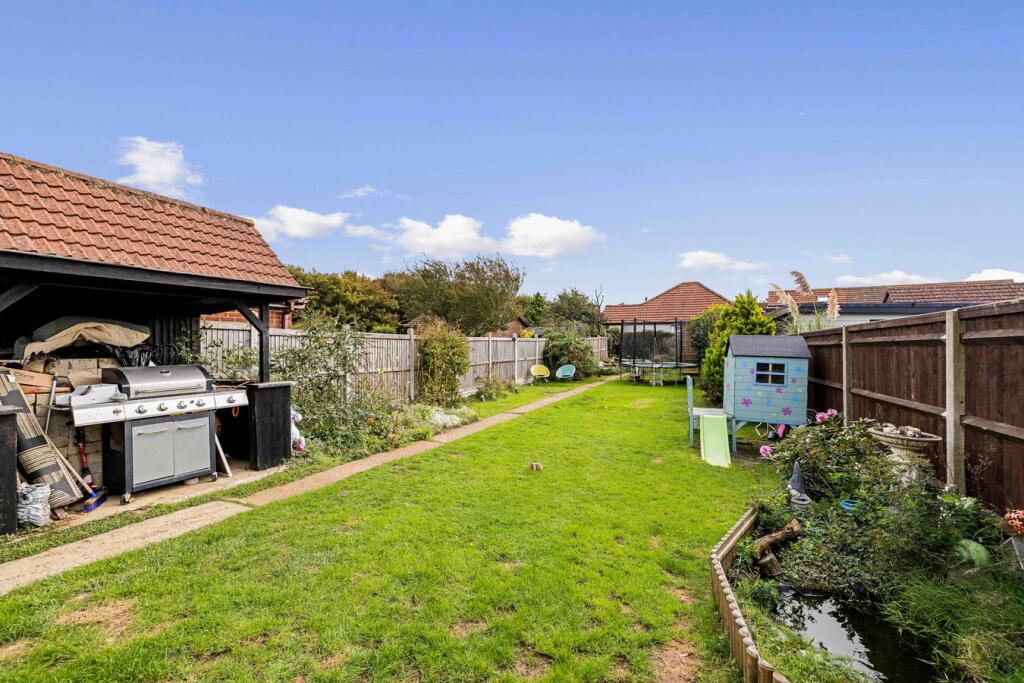 House in Capel-le-Ferne - View 4
