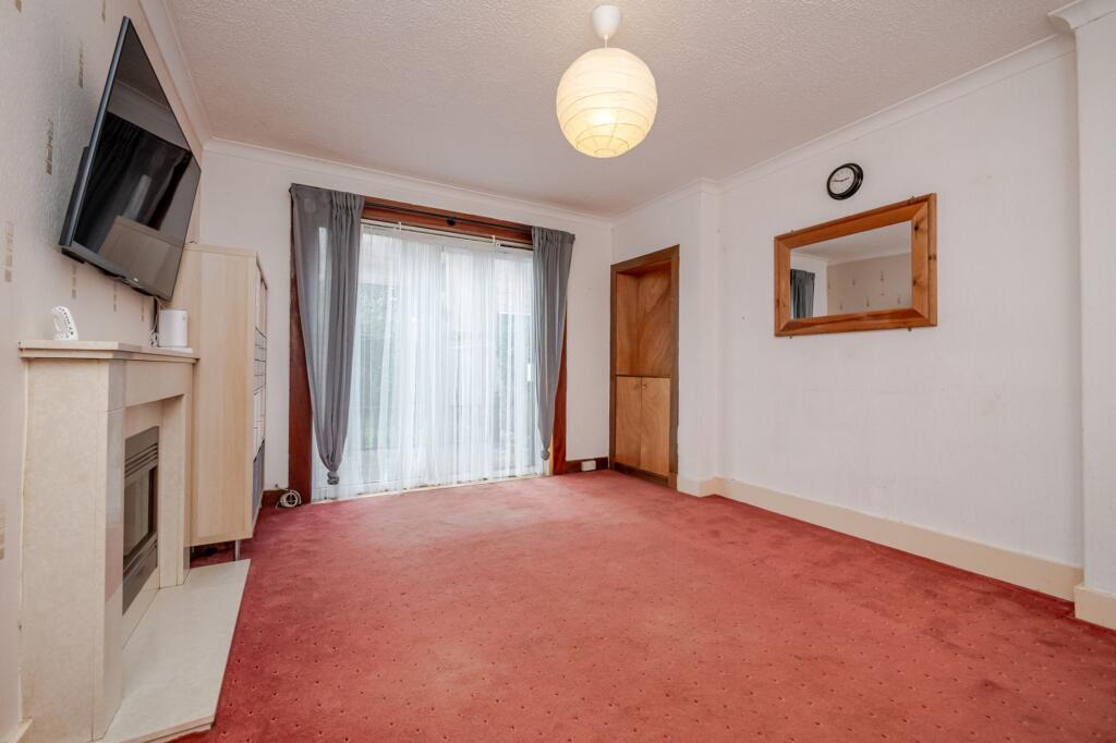 House in Johnstone, Quarrelton, Renfrewshire - View 3