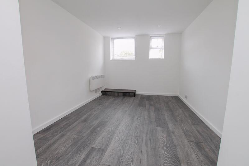 Apartment in Fareham, Hampshire - View 3