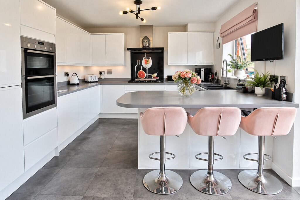 House in Portsmouth - View 2