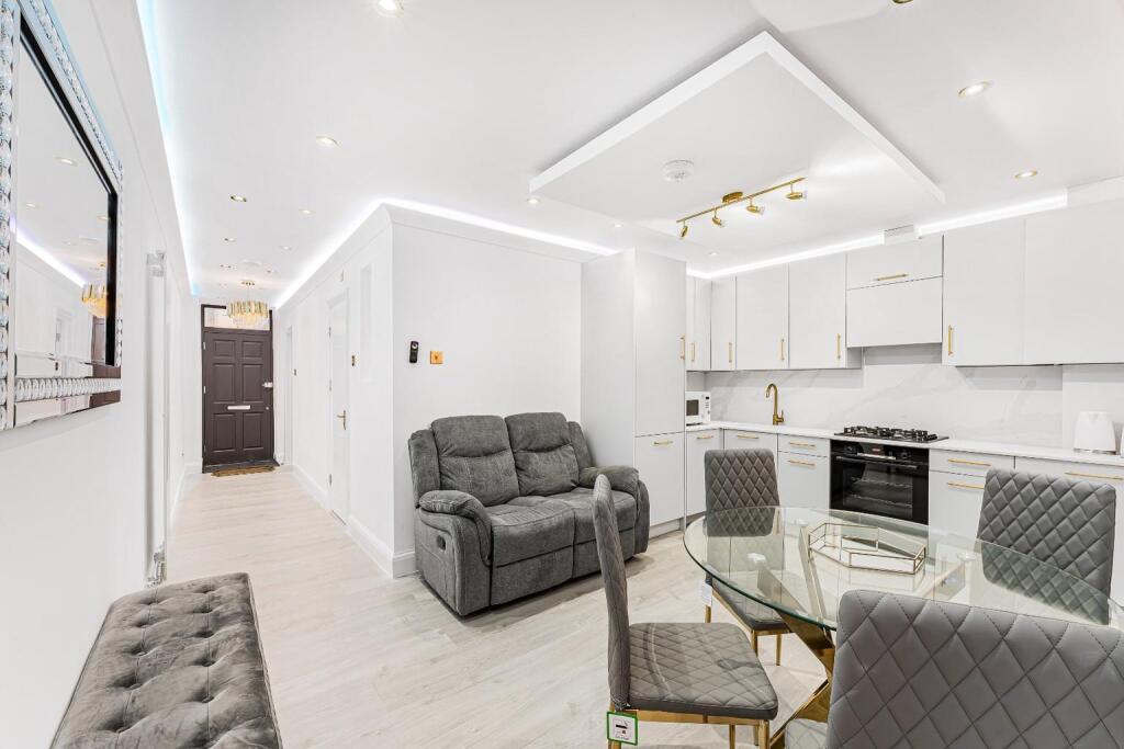 Apartment in London - View 3