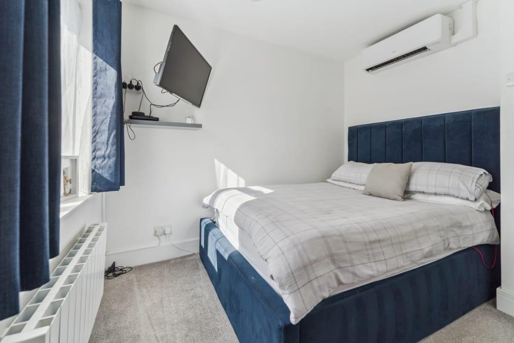House in Southall - View 5