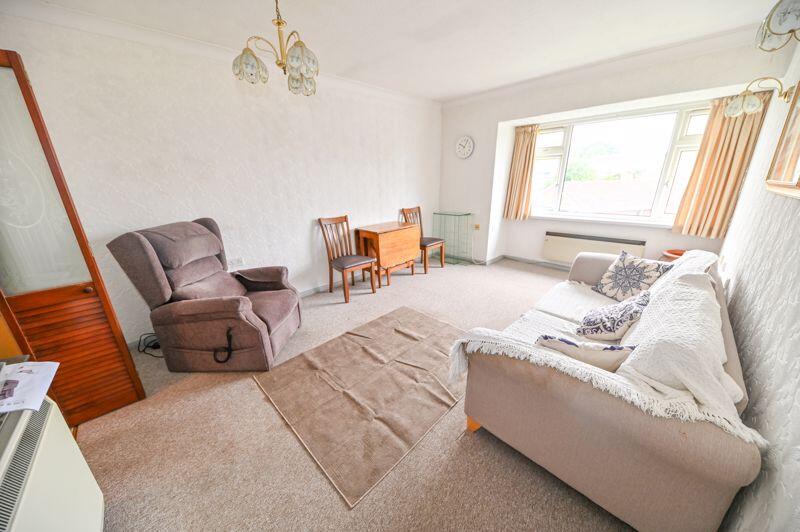 Holly Drive, Waterlooville photo 2