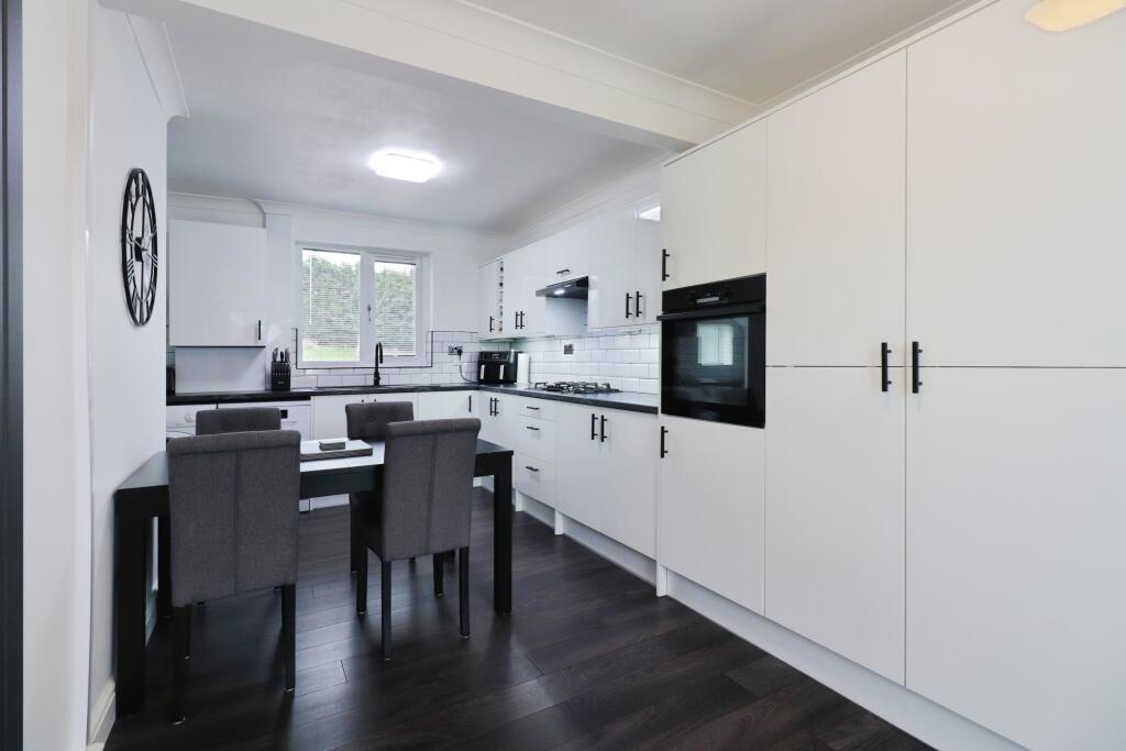 Barber Balk Road, Rotherham, S61 photo 4
