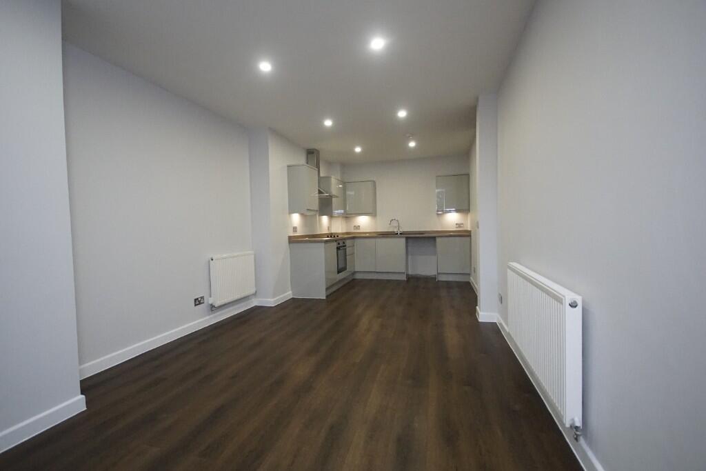 Main image of property: Burch House, Park Terr, Glossop, SK13 8HU **PARKING!**
