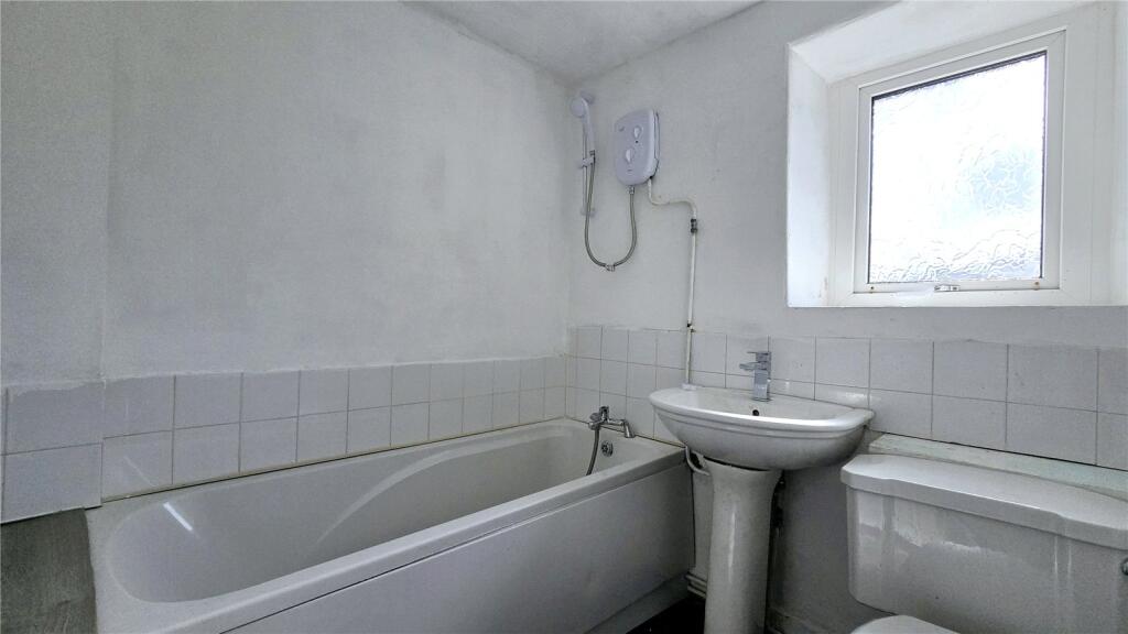 House in Holyhead, Porth-y-Felin - More