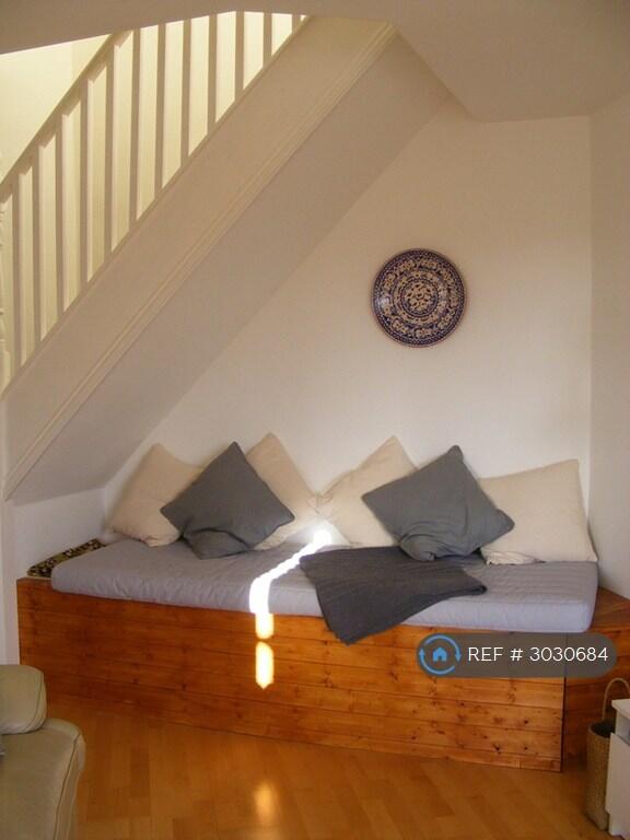 Main image of property: Gleneldon Road, London, SW16