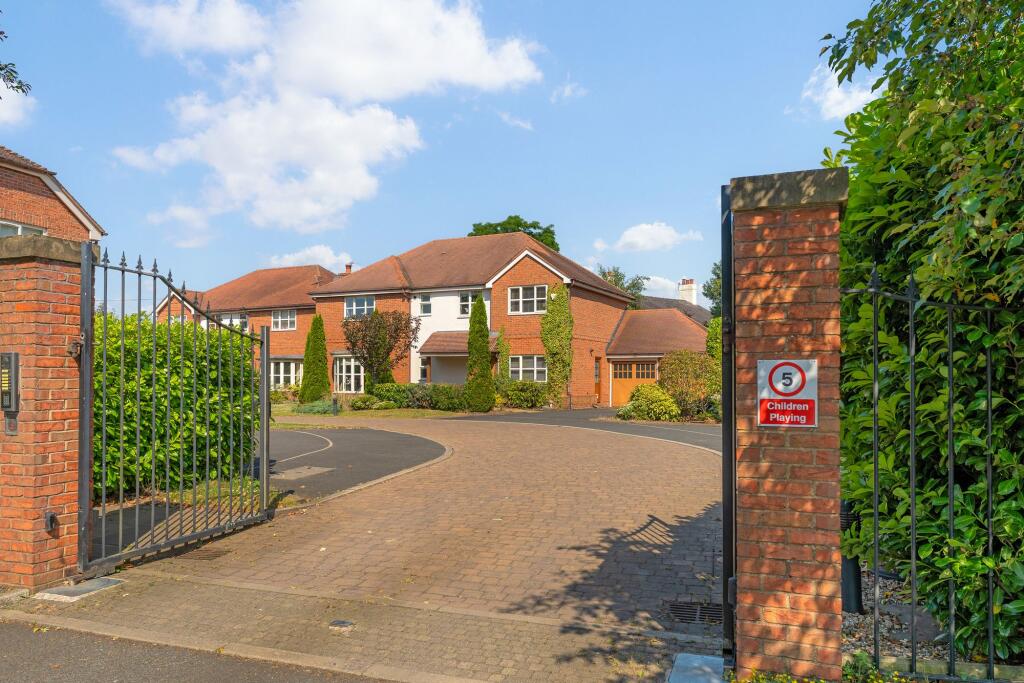 Main image of property: Top Park Close, Warburton, WA13