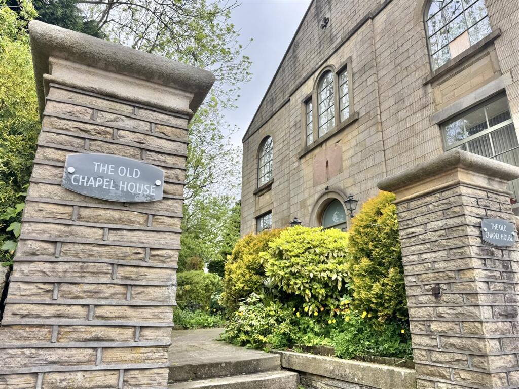 Main image of property: Shrewsbury Street, Glossop