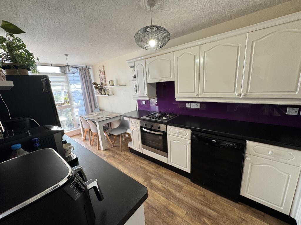 Apartment in Chelmsford - View 3