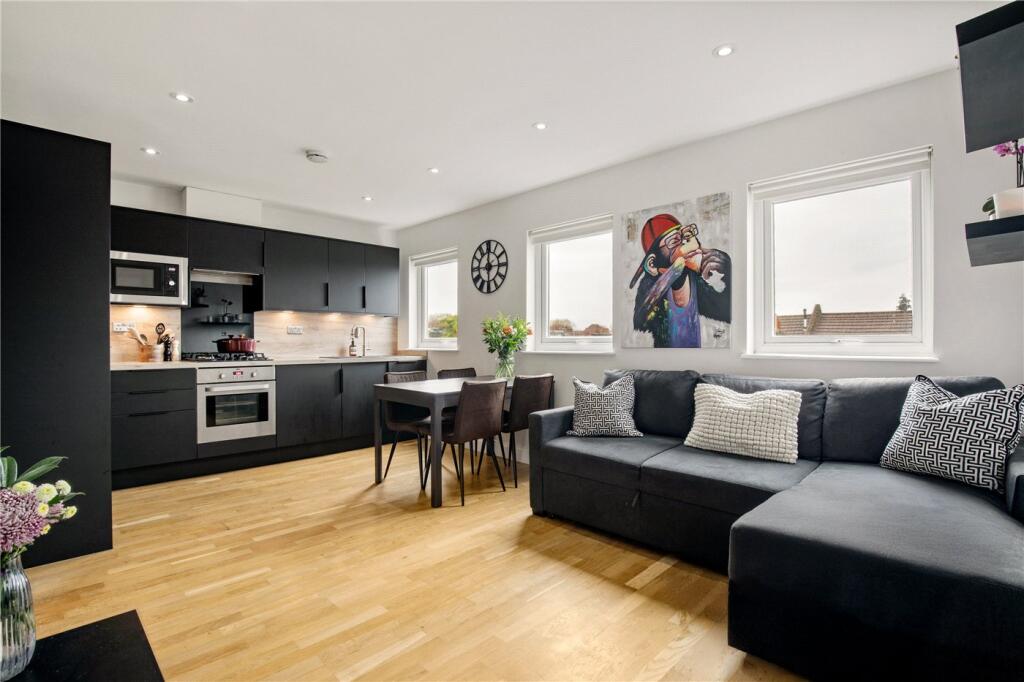 Main image of property: Beechcroft Road, London, SW17