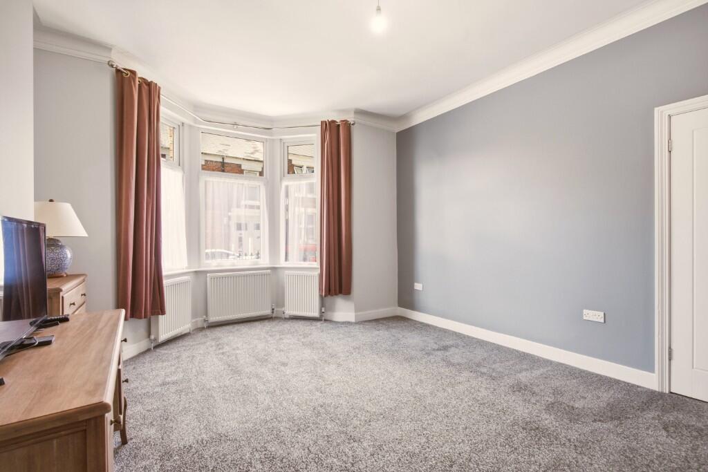 Apartment in Newcastle upon Tyne - View 5