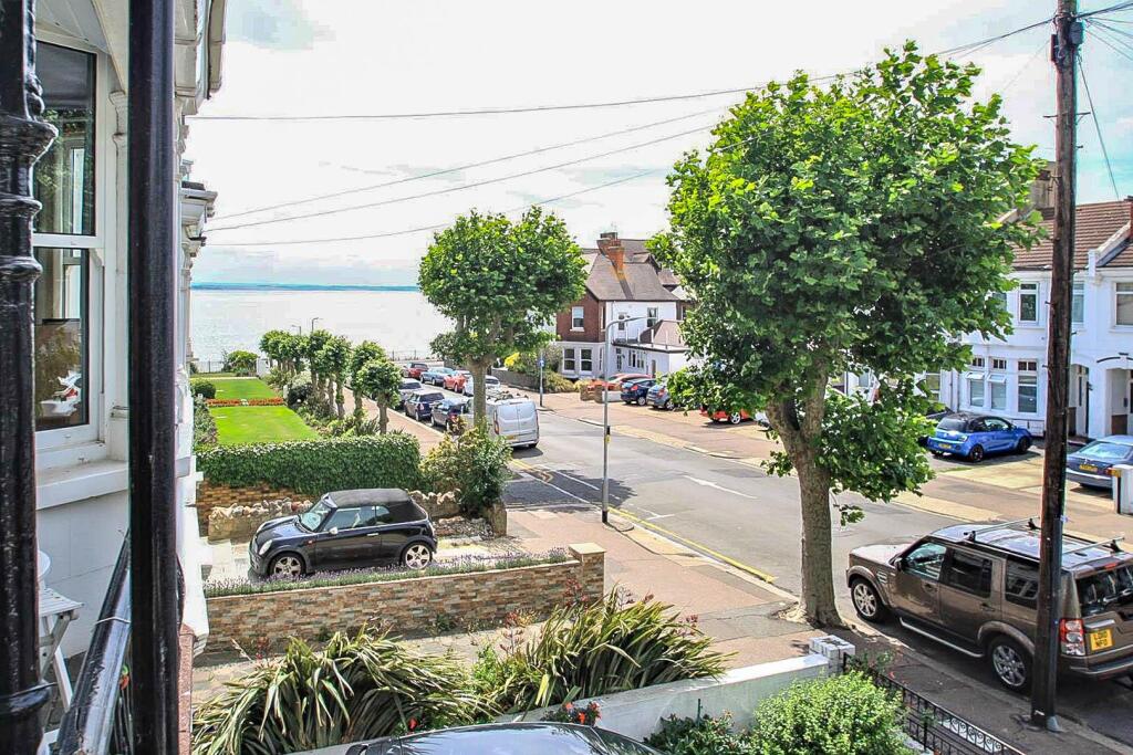 SEAFORTH ROAD, Westcliff-On-Sea photo 4