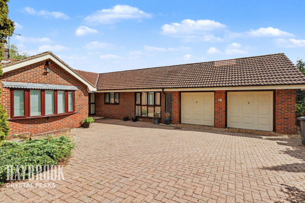 4-bed detached on Stead Street, Eckington, £480,000