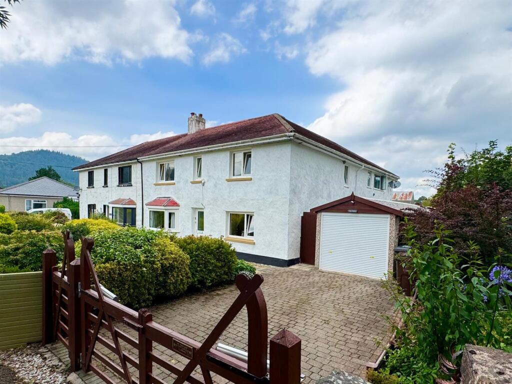 Poplar Grove, Llanrwst photo 2