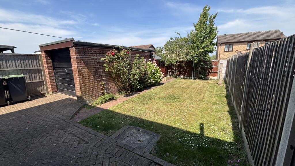 Beech Road, Branston, LN4 photo 4