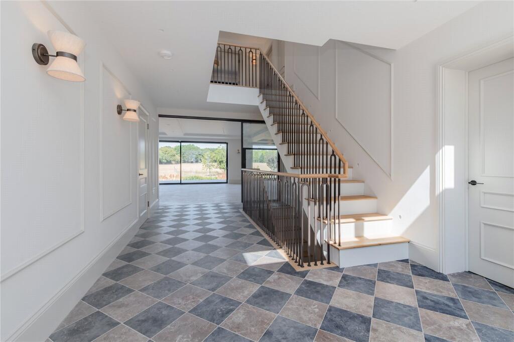 House in Watford - View 2