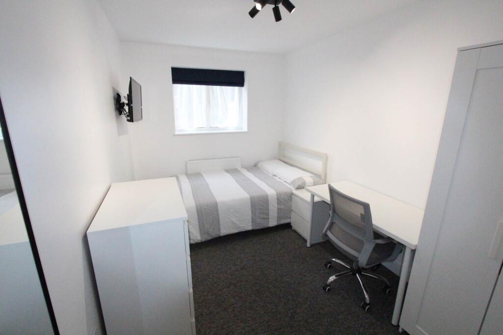 House in Leicester - More