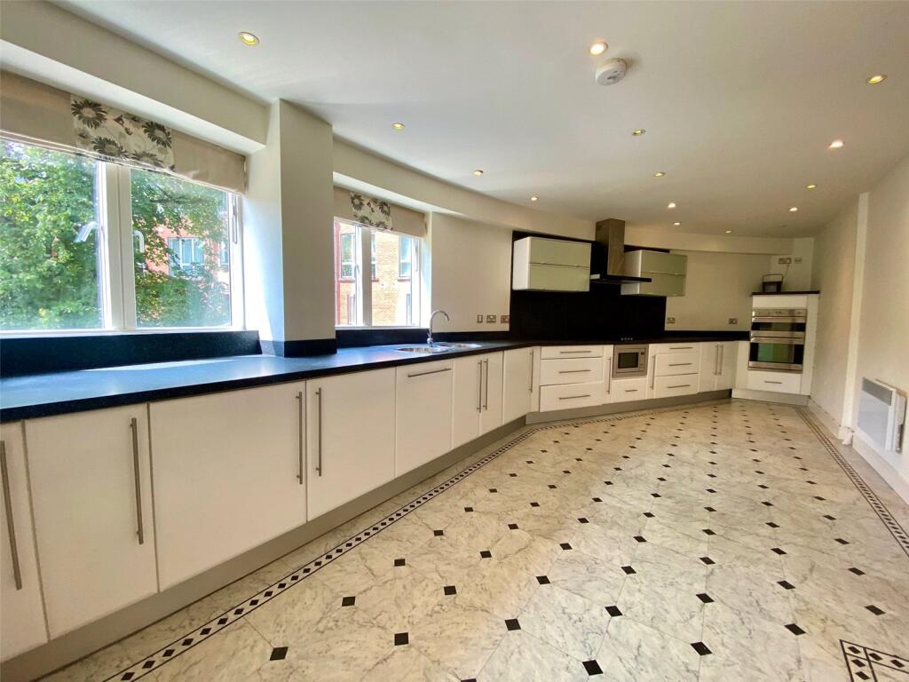 Apartment in Bristol, Alderman's Park, Redland - View 4