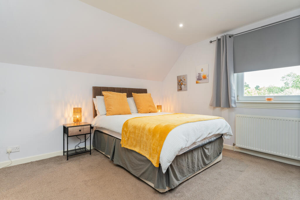 Apartment in Cumbernauld, Craiglinn, Balloch - View 4