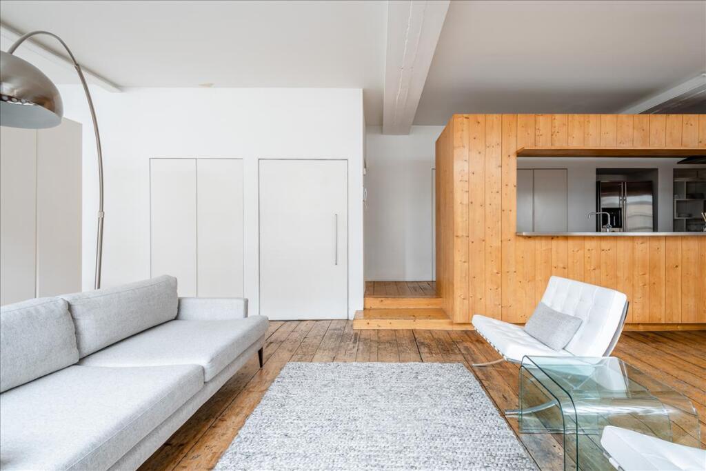 Apartment in London - More