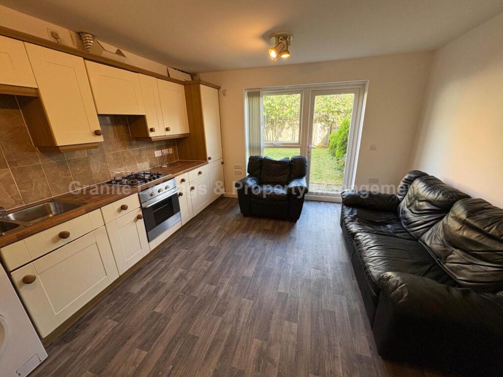 House in Manchester, Brunswick, Chorlton-on-Medlock - View 2