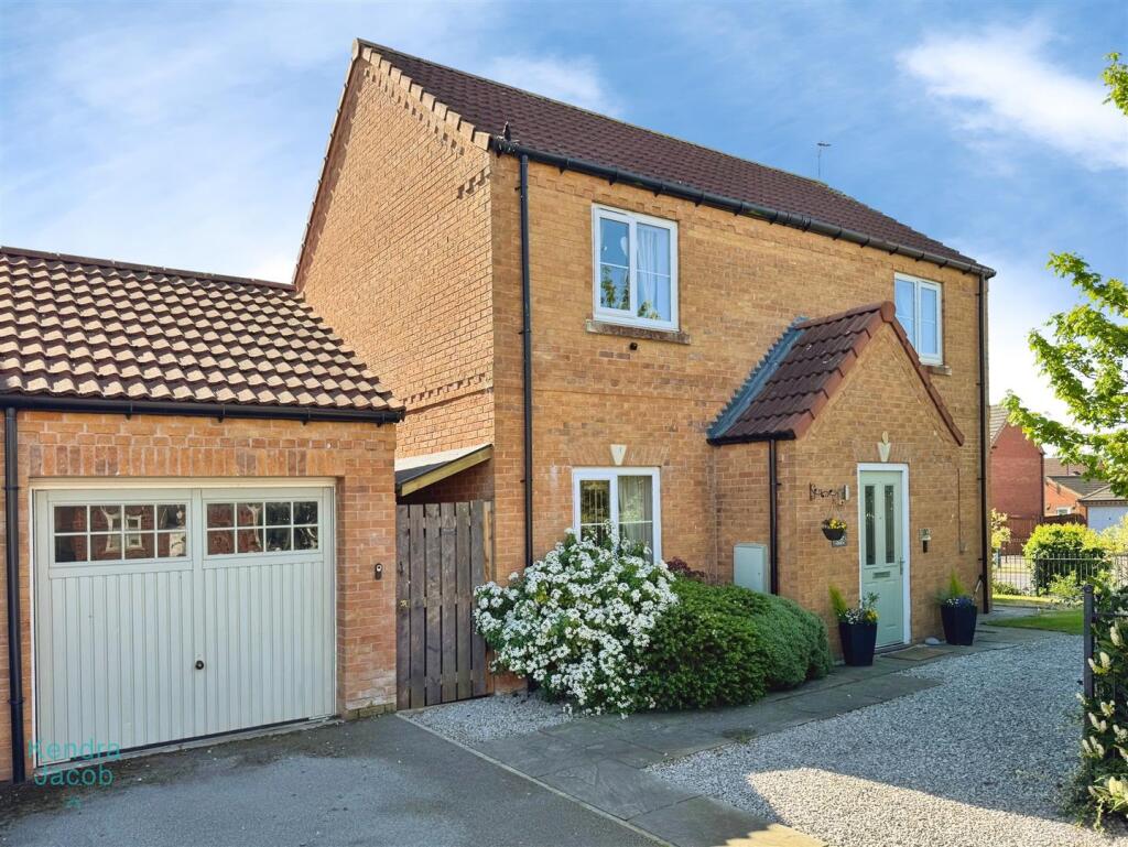 Main image of property: Barrow Way, Dinnington, Sheffield
