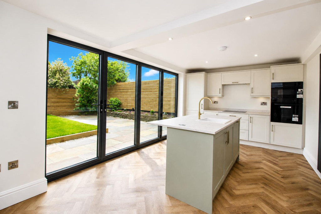 Main image of property: 'Glenmere' Roman Road