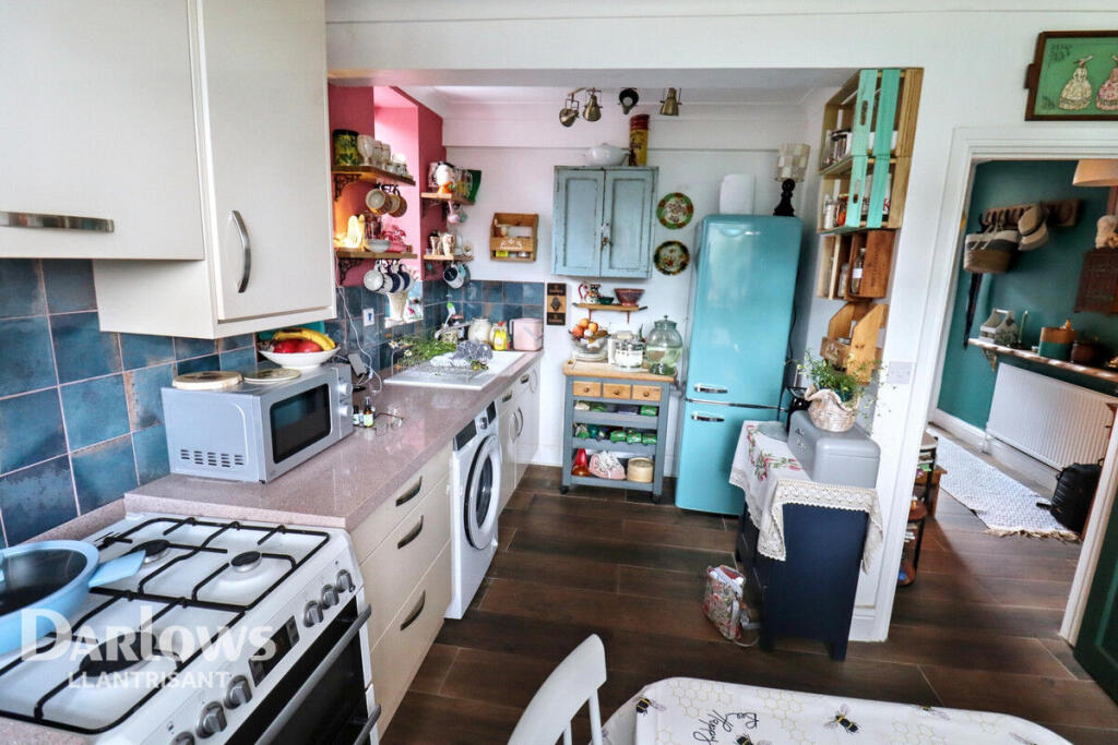 Main image of property: School Road, Ystalyfera