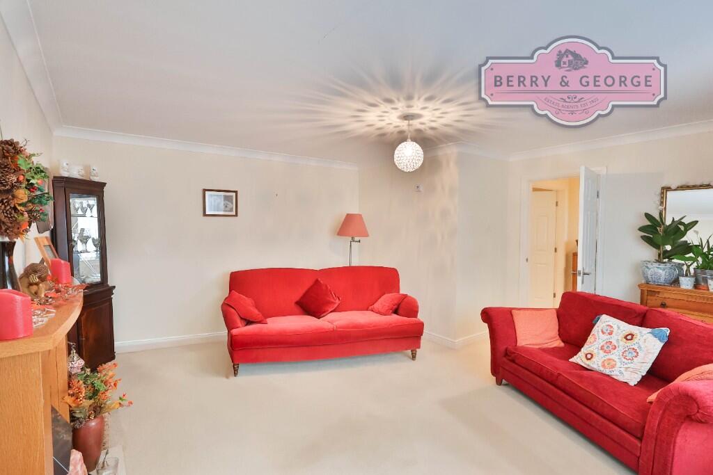 Ger Y Llan, Gwernymynydd. CH7 4DR photo 3