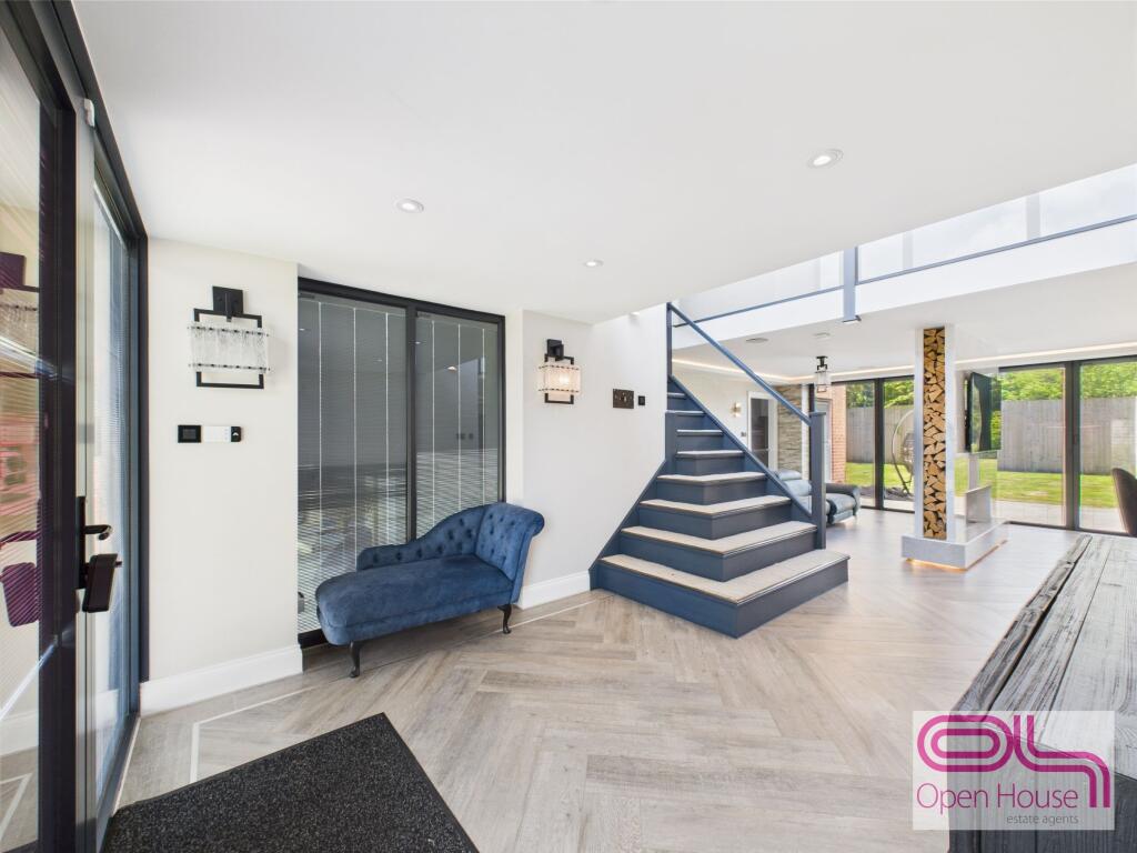 Main image of property: Edgewater Oaks, Lea Town, Preston