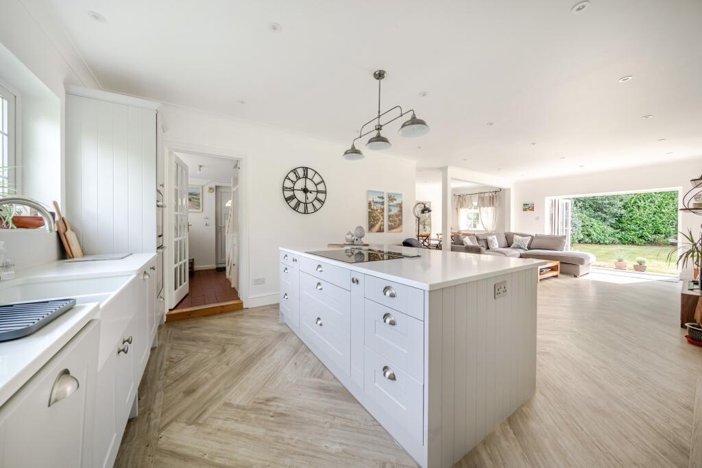 House in Guildford - View 4