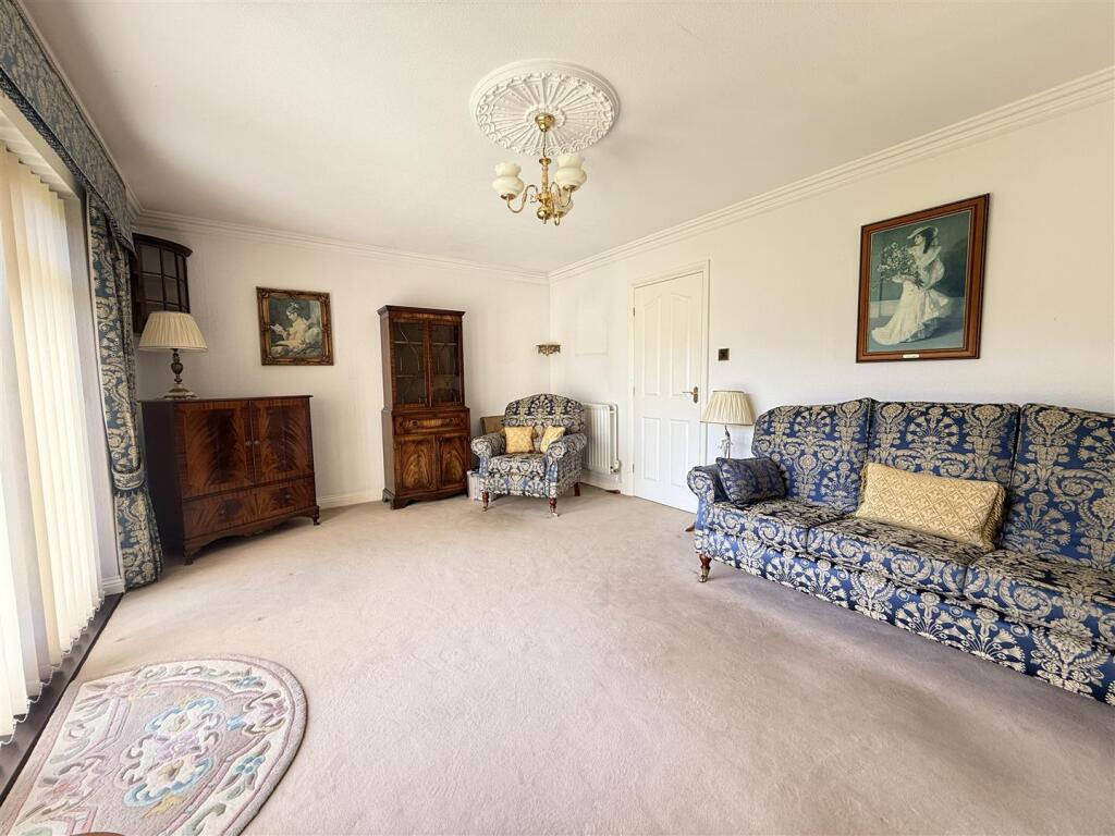 Swindell Road, Pedmore, Stourbridge photo 4