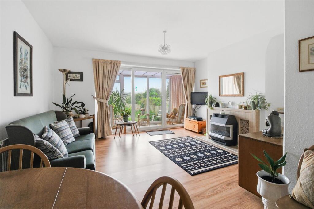 Milldown Road, Seaford photo 3