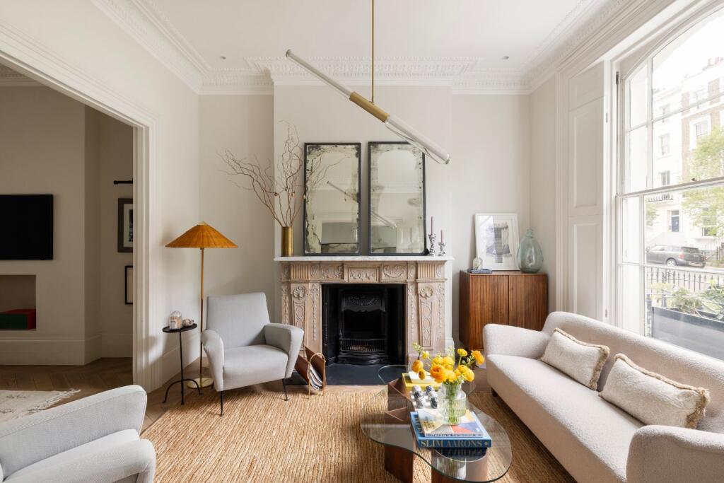 House in London, Highbury - View 2