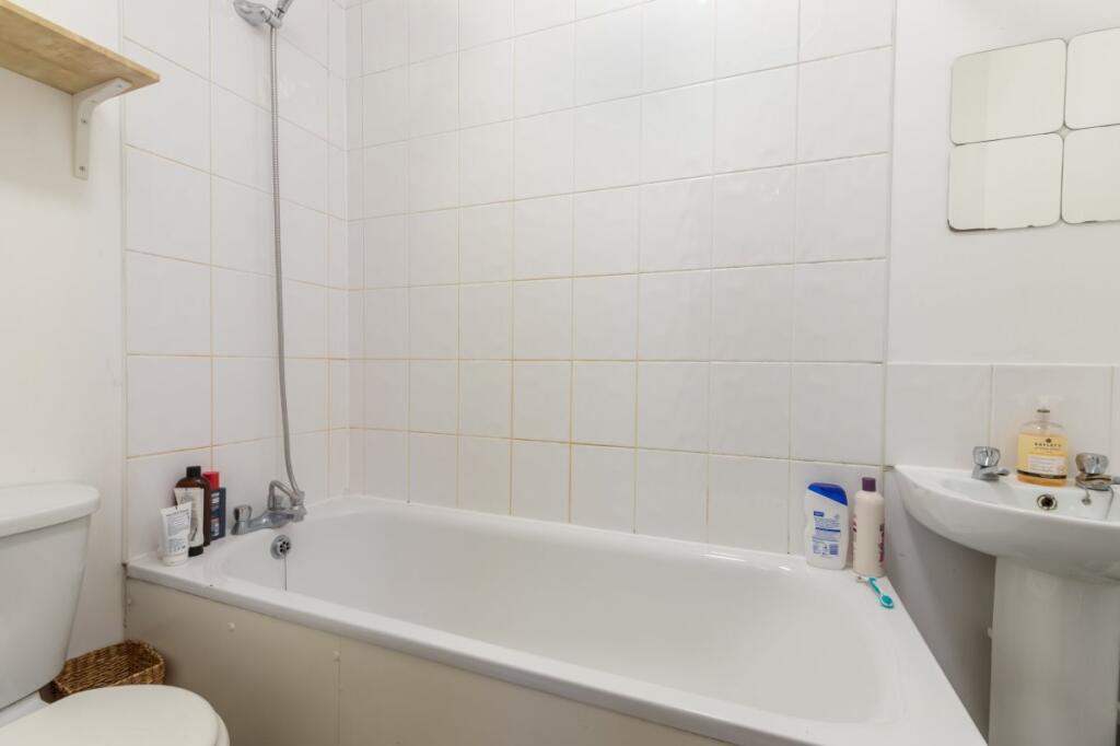 Apartment in London - More