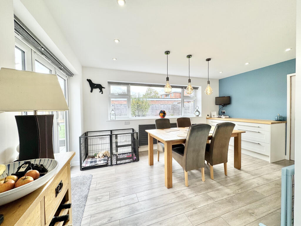 Longmead Way, Taunton, Somerset photo 2