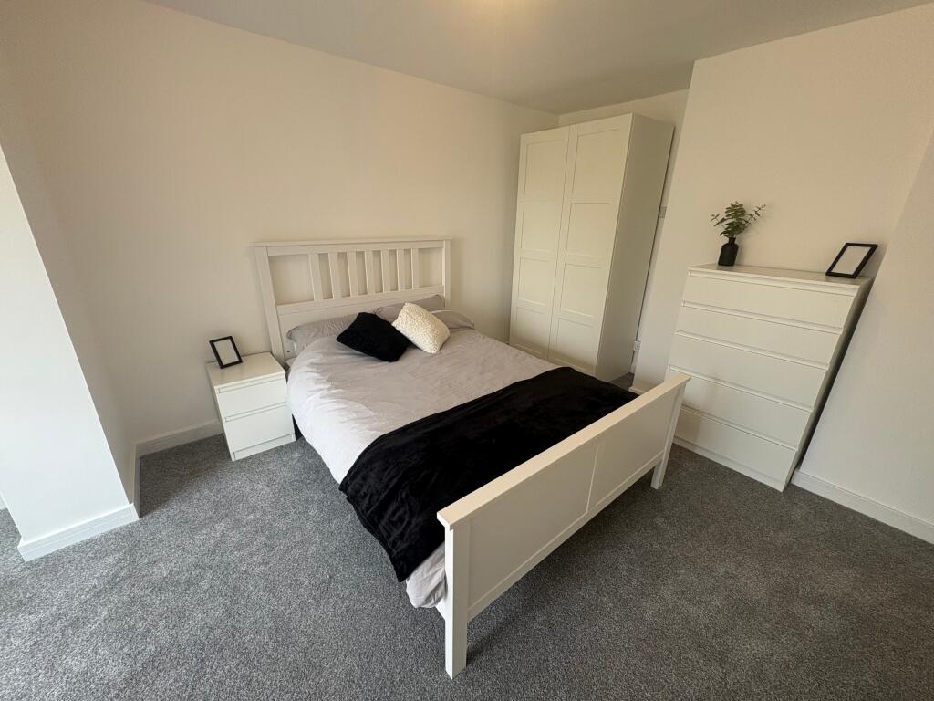 Main image of property: Haviland Way, King's Hedges, Cambridge, CB4