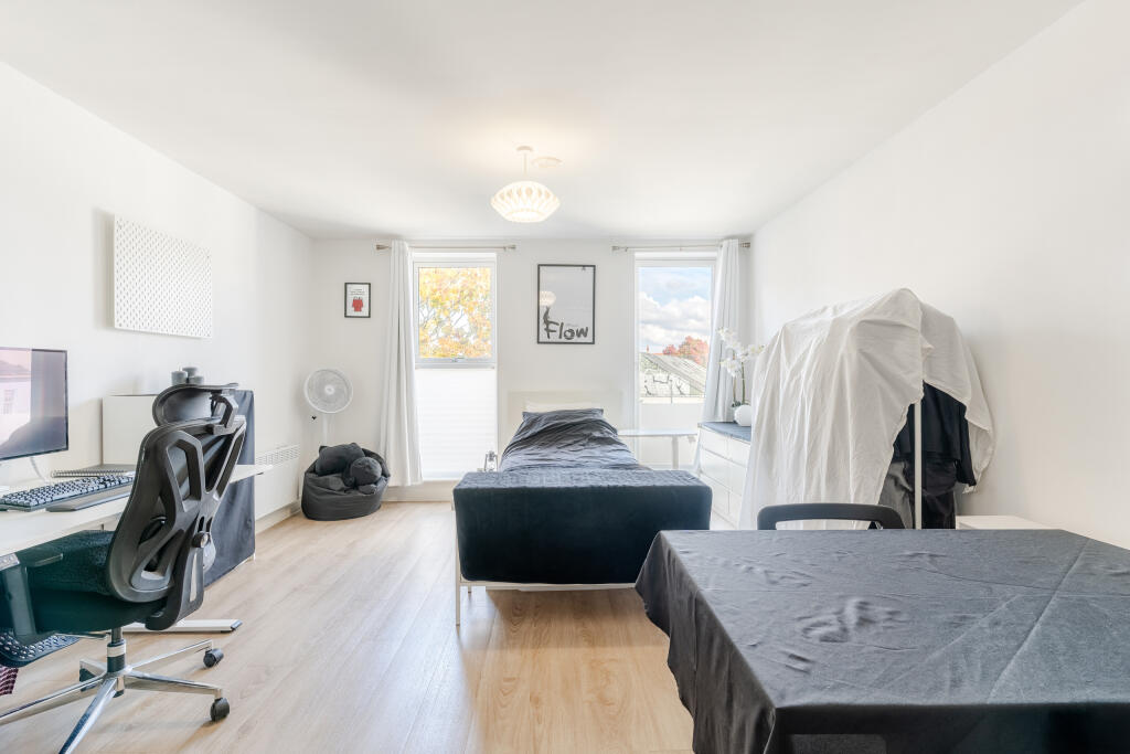Apartment in Bristol - View 4