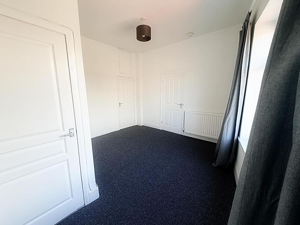 Apartment in North Tyneside, North East - View 4