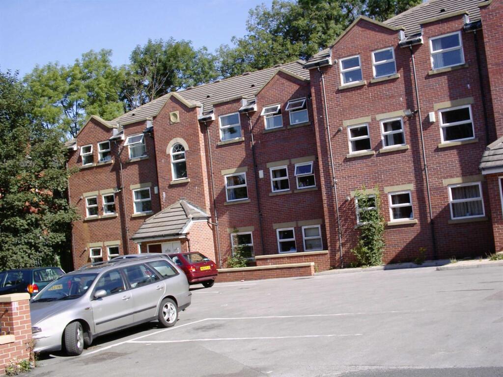 Main image of property: Flat 5 Headingley Rise, Welton Road, Leeds