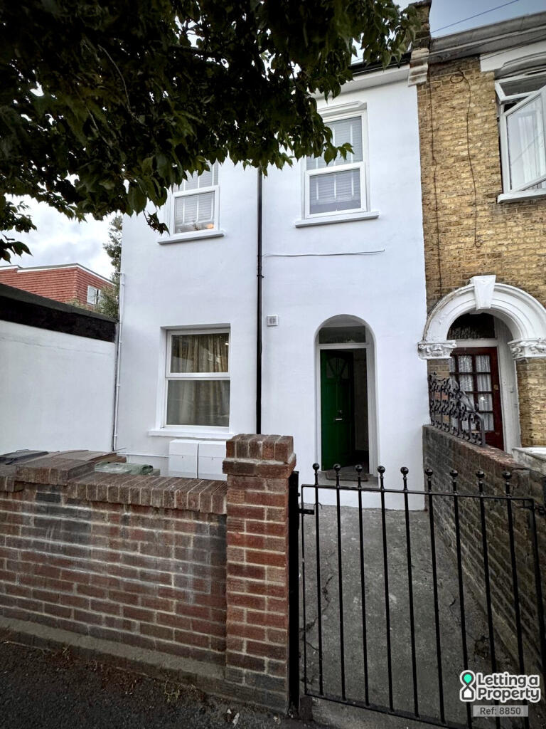 Main image of property: Ivy Road, London, Greater London, E17 8HX